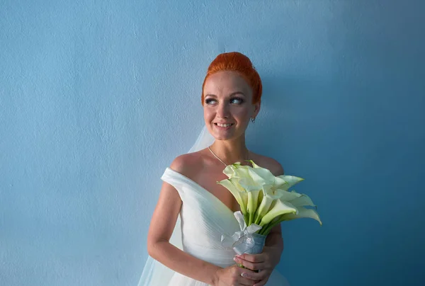 Bella sposa dai capelli rossi — Foto Stock