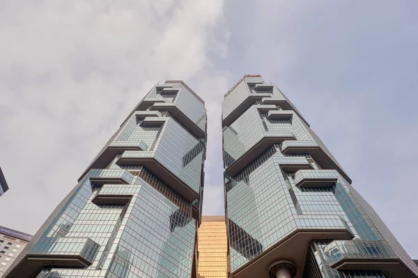 Twin-ρυμούλκησα ουρανοξύστης συγκρότημα Lippo κέντρο — Φωτογραφία Αρχείου