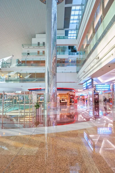 Dubai nemzetközi repülőtér. — Stock Fotó