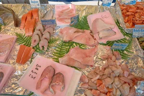 Marché Barbes boulevard de la Chapelle — Photo