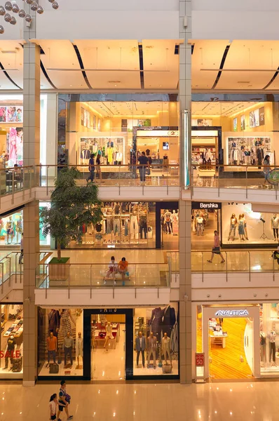 Shoppingcentret interiör — Stockfoto