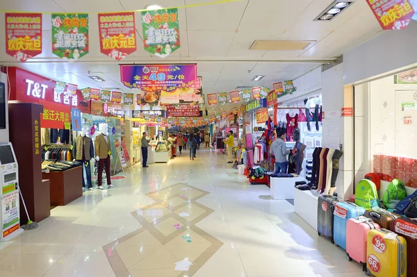 Wewnątrz sklepu w Shenzhen — Zdjęcie stockowe