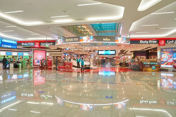 Dubajské mezinárodní letiště bezcelní zóna — Stock fotografie