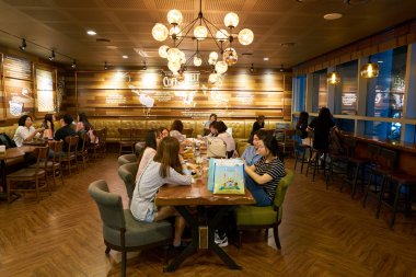 Starbucks Seul içinde.