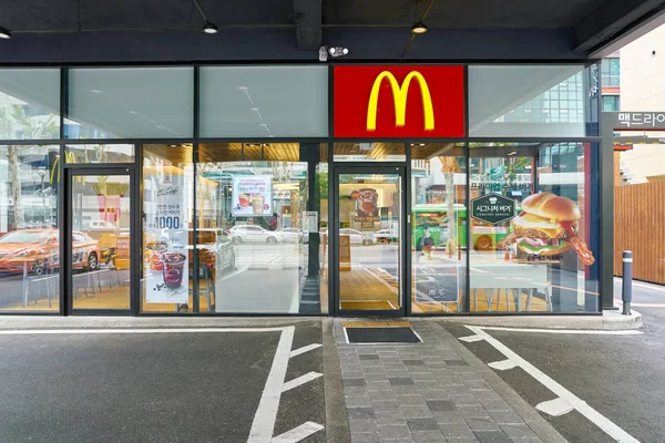 McDonald's Restoran Seul — Stok fotoğraf