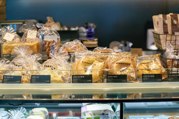 Gebäck bei Starbucks in Seoul — Stockfoto