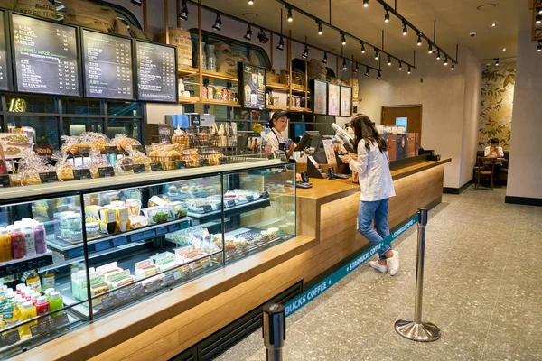 Vitrine bei Starbucks — Stockfoto