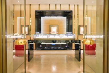  mücevher mağazasında alışveriş merkezi