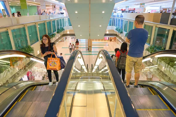 Obchodní centrum v Hong Kongu — Stock fotografie