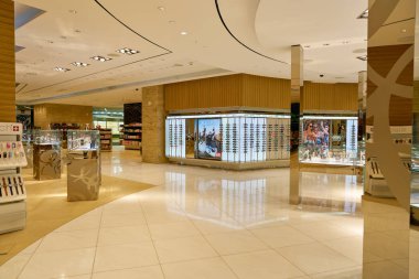 Doha, Katar - Mayıs, 2017 yaklaşık: Hamad Uluslararası Havaalanı, Doha, Katar başkenti şehir içinde.