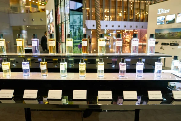 Doha Katar Mayıs 2017 Yaklaşık Parfüm Maison Parfum Pavilion Hamad — Stok fotoğraf