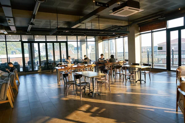 Busano Coreia Sul Circa Maio 2017 Dentro Café Starbucks Busan — Fotografia de Stock