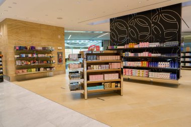 Doha, Katar - Mayıs, 2017 yaklaşık: Hamad Uluslararası Havaalanı, Doha, Katar başkenti şehir içinde.