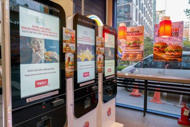 Seoul, Seoul, Güney Kore - Mayıs, 2017 yaklaşık: Burger King. Burger King hamburger fast food restoranlar Amerikan küresel zinciridir.