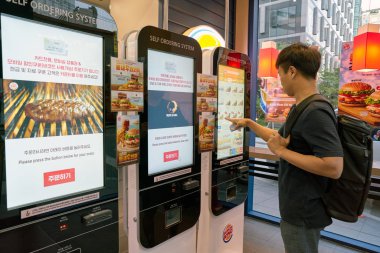 Seoul, Seoul, Güney Kore - Mayıs, 2017 yaklaşık: Burger King. Burger King hamburger fast food restoranlar Amerikan küresel zinciridir.