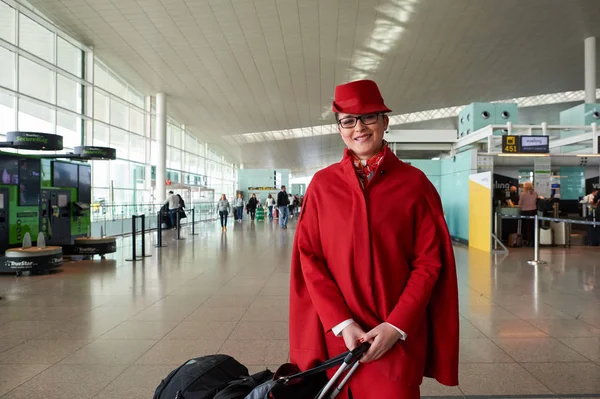 바르셀로나 스페인 2015 승무원 바르셀로나 공항에서 바르셀로나 공항입니다 그것은 카탈로니아 — 스톡 사진
