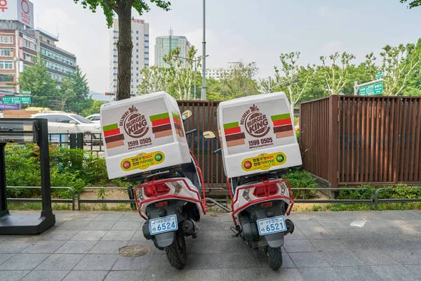 Seoul South Korea Circa May 2017 Burger King Delivery Motorbike — Stock Photo, Image