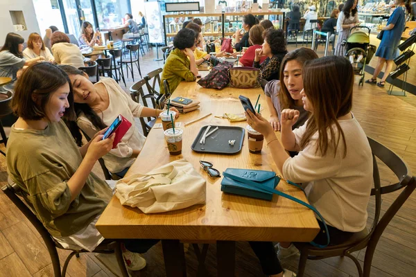 Бусан Южная Корея Circa May 2017 Внутри Кофейни Starbucks Пусане — стоковое фото