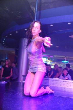 Rusya, Syktyvkar - 06 Aralık 2008: Direk dansör 