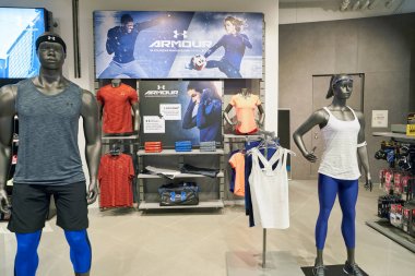 South Korea, Busan - Mayıs, 2017 yaklaşık: Inside altında zırh mağaza, Lotte mağazası 