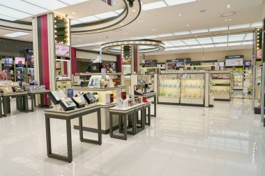 South Korea, Busan - 25 Mayıs 2017: Kozmetik Lotte alışveriş merkezinde görüntüleme 