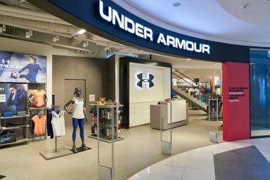 South Korea, Busan - Mayıs, 2017 yaklaşık: Inside altında zırh mağaza, Lotte mağazası 