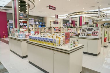 South Korea, Busan - 25 Mayıs 2017: Kozmetik Lotte alışveriş merkezinde görüntüleme 