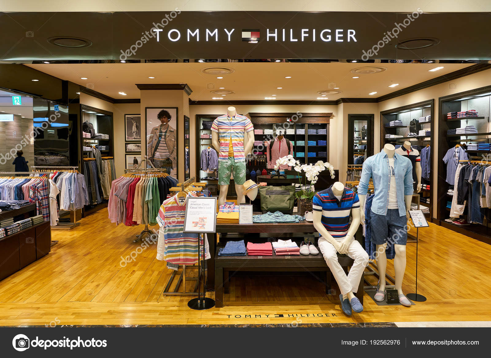 Corea Del Sur Busan Mayo 2017 Dentro Tienda Tommy Hilfiger — Foto