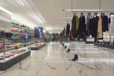 Çin, Hong Kong - 25 Ekim 2015: Saint Laurent iç deposu