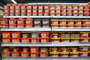 South Korea, Busan - 25 Mayıs 2017: Busan, Lotte Mart içinde