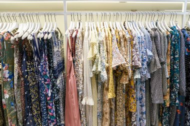 Güney Kore, Busan - 25 Mayıs 2017: Mill stüdyo Merkezi'nde sergilenen ürünler Lotte alışveriş merkezinde mağaza