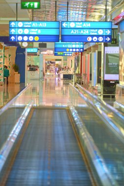 Birleşik Arap Emirlikleri, Dubai - Kasım, 2015 yaklaşık: Dubai Havalimanı içinde
