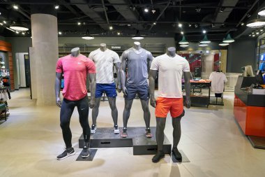 South Korea, Busan - 25 Mayıs 2017: Inside Nike mağaza Busan Lotte Merkezi