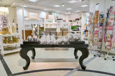 Rusya, Saint Petersburg - Ekim, 2017 yaklaşık: Inside Stockmann Nevsky Merkezi, Alışveriş Merkezi, Saint Petersburg