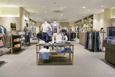 Güney Kore, Busan - 25 Mayıs 2017: Inside Galaxy mağaza Busan Lotte Merkezi