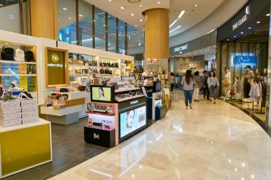 South Korea, Busan - 28 Mayıs 2017: Lotte mağazada içinde Busan