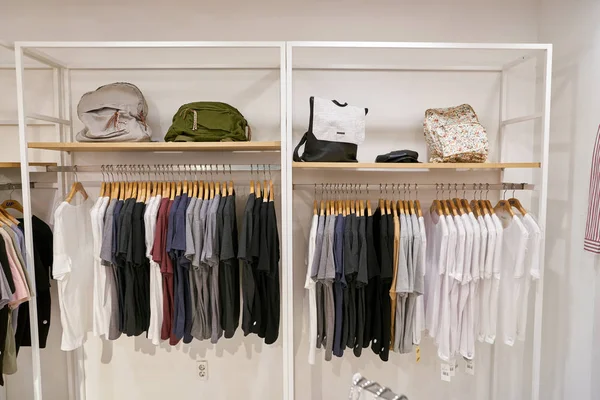 South Korea, Busan - Mayıs, 2017 yaklaşık: mağaza, Lotte mağazada Busan içinde