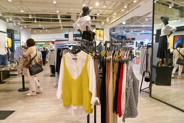 Corea Del Sur Busan Mayo 2017 Tienda Ropa Lotte Department — Foto de Stock