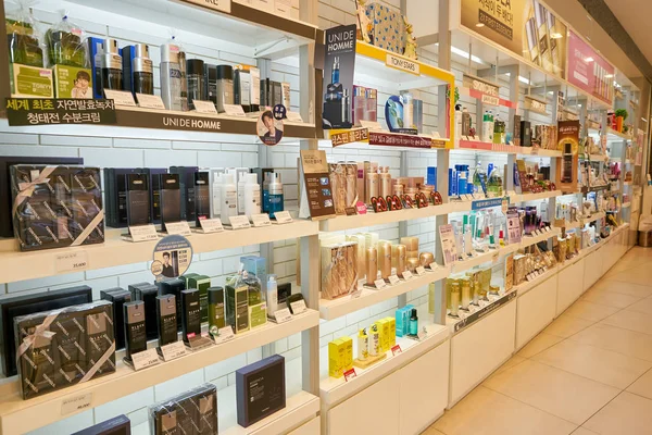 Corée Sud Busan Mai 2017 Produits Cosmétiques Exposés Vente Lotte — Photo