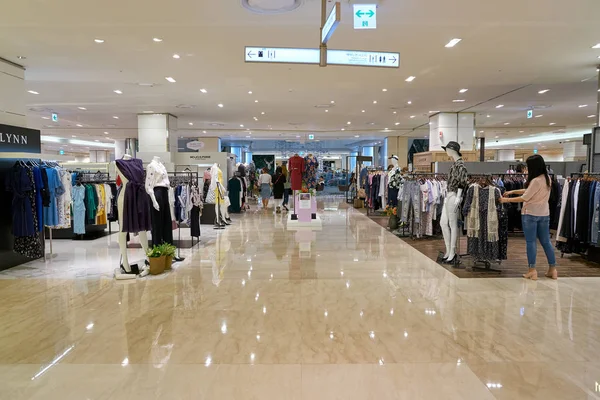 South Korea Busan Mei 2017 Toko Pakaian Lotte Department Store — Stok Foto
