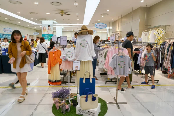 Coréia Sul Busão Maio 2017 Loja Roupas Lotte Department Store — Fotografia de Stock