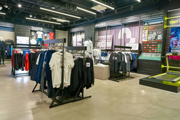 Russland Heiliger Petersburg August 2017 Innenraum Des Adidas Stores Galeria — Stockfoto