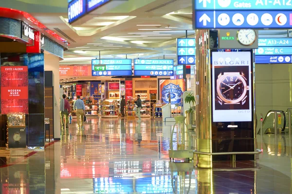 Eau Dubai Circa Novembre 2015 Intérieur Aéroport International Dubaï — Photo