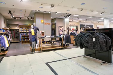 Rusya, Saint Petersburg - Ekim, 2017 yaklaşık: Inside Stockmann Nevsky Merkezi, Alışveriş Merkezi, Saint Petersburg