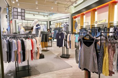 South Korea, Busan - 28 Mayıs 2017: Giyim mağazası, Lotte mağazası