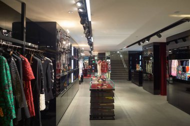 Çin, Hong Kong - 25 Ekim 2015: mağaza içinde Hong Kong Alışveriş Merkezi