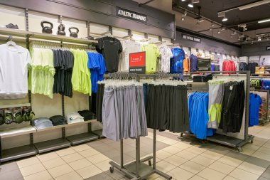 Rusya, Saint Petersburg - Ekim, 2017 yaklaşık: Saint Petersburg iç Nike fabrika mağaza 