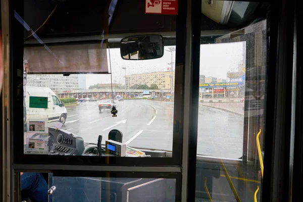 Россия Saint Petersburg Circa August 2017 View Public Bus Saint — стоковое фото