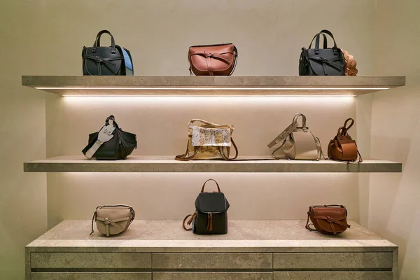 Hong Kong China Enero 2019 Bolsos Exhibición Una Tienda Centro —  Fotos de Stock