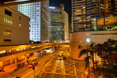 Hong Kong, Çin - Circa Ocak, 2019: Gece Hong Kong kentsel peyzaj.